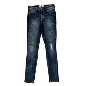 Hollister NWT Distressed Jeans